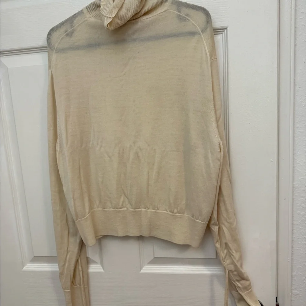 Elegant Women's Sweater Collection - Black, Cream, Pink - Picture 4 of 14